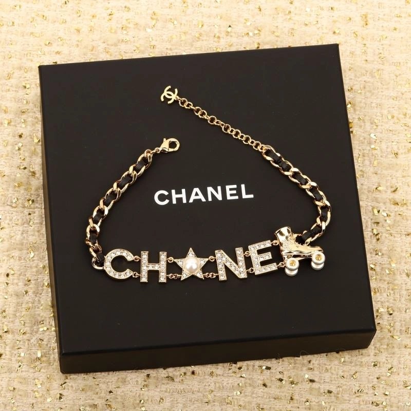Timeless Chanel Necklaces 232220