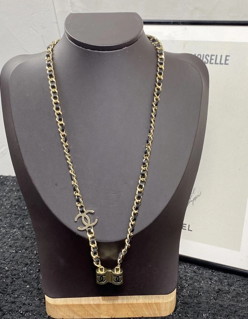Timeless Chanel Necklaces 232090