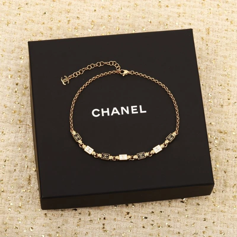 Chanel Necklaces Effortless 232088