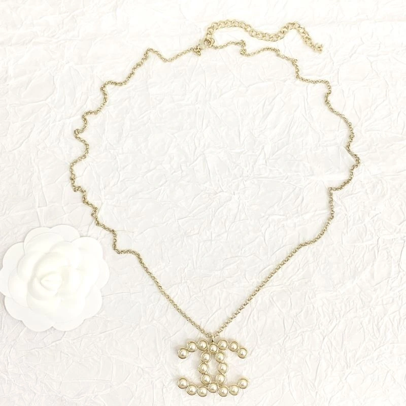 Stylish Chanel Necklaces 232129