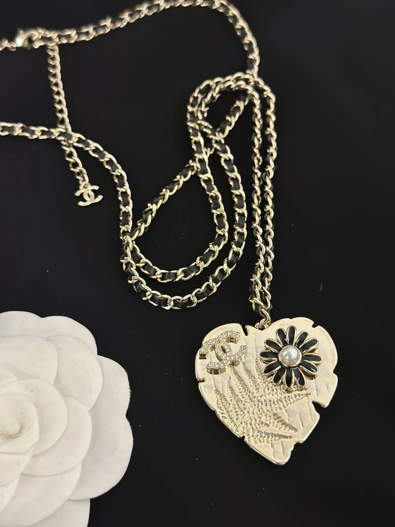 Chanel Necklaces Snug 232156