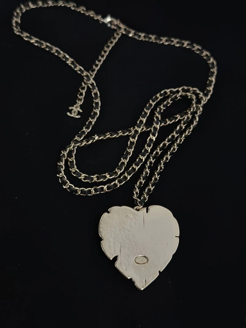 Chanel Necklaces Snug 232156