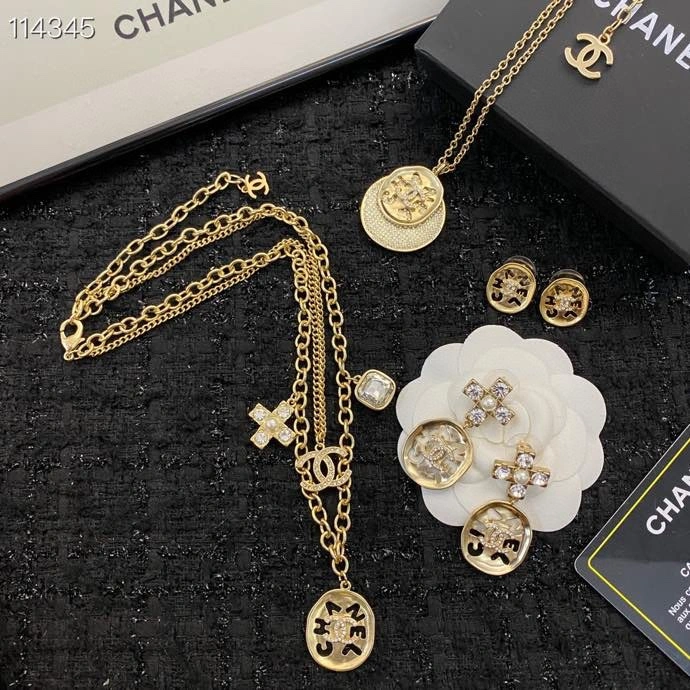 Upgraded Chanel Necklaces 232072