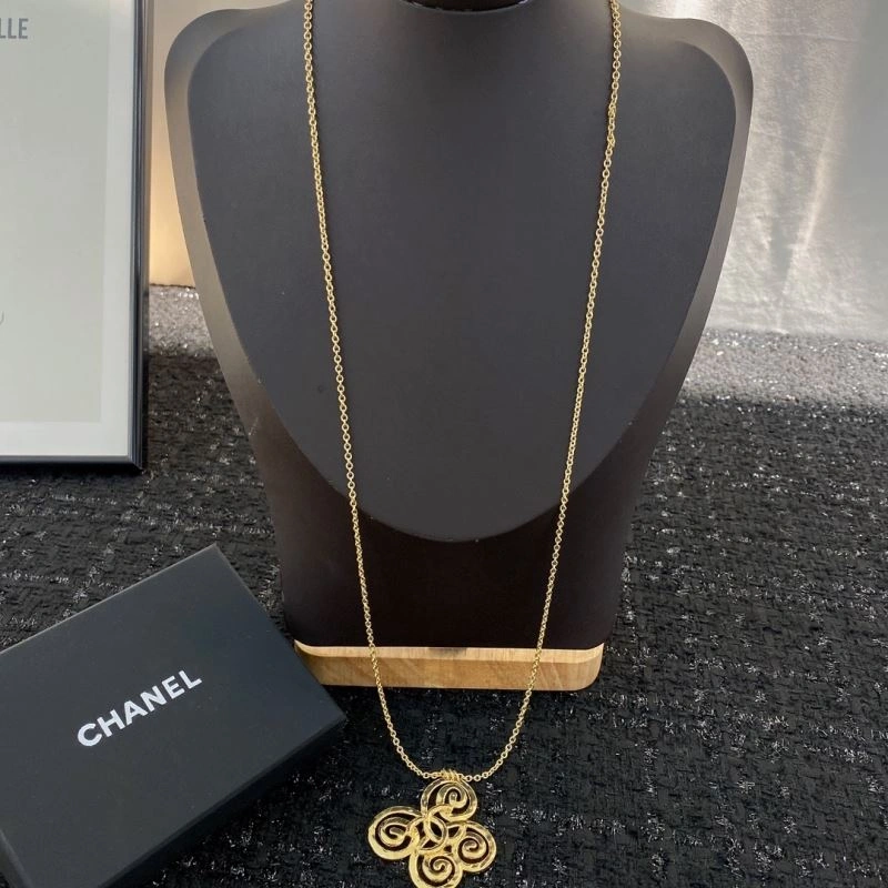 Popular Chanel Necklaces 232009