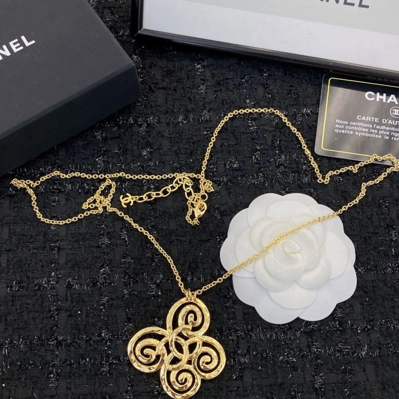 Popular Chanel Necklaces 232009