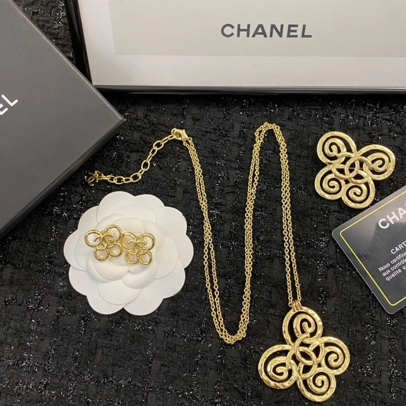 Popular Chanel Necklaces 232009