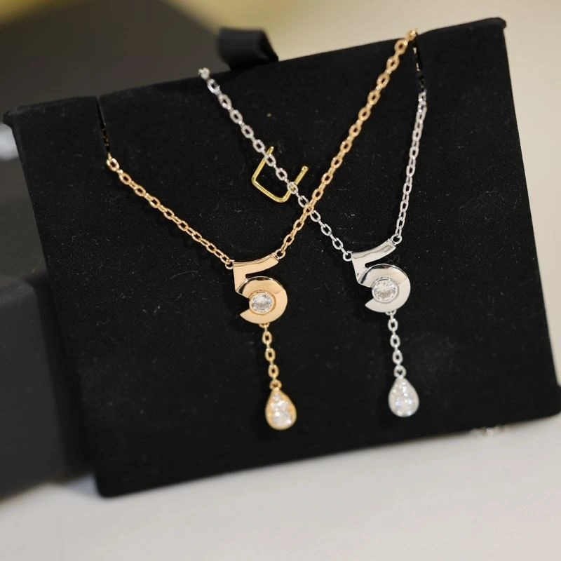 Chic Chanel Necklaces 232036