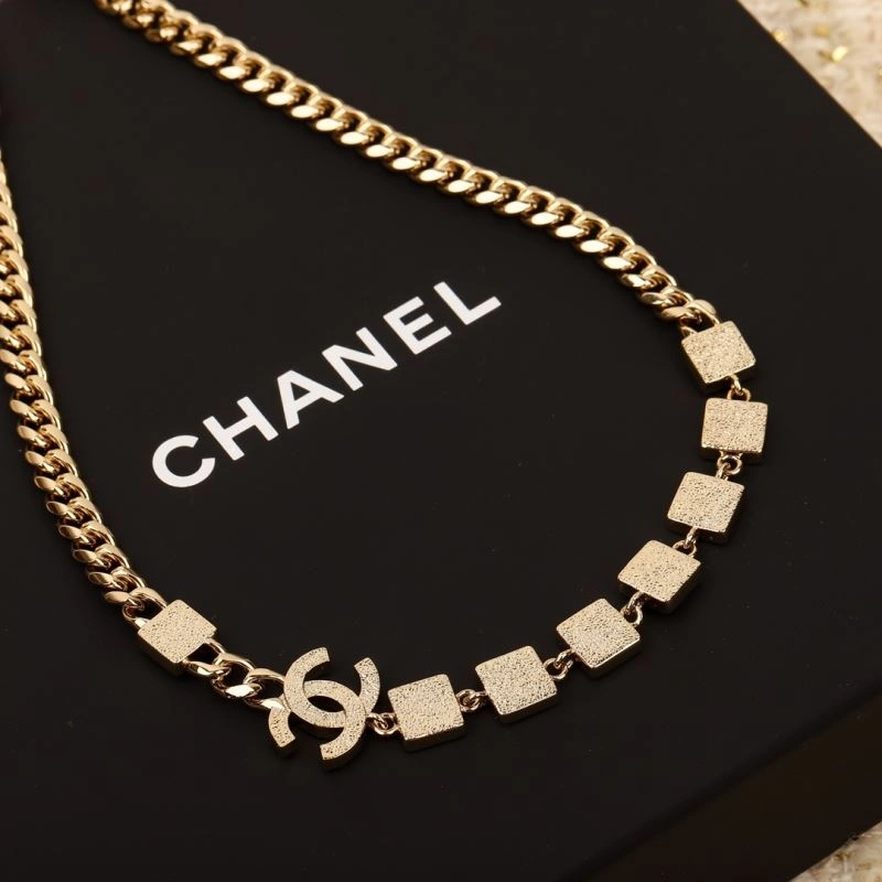 Chanel Necklaces Versatile 232002