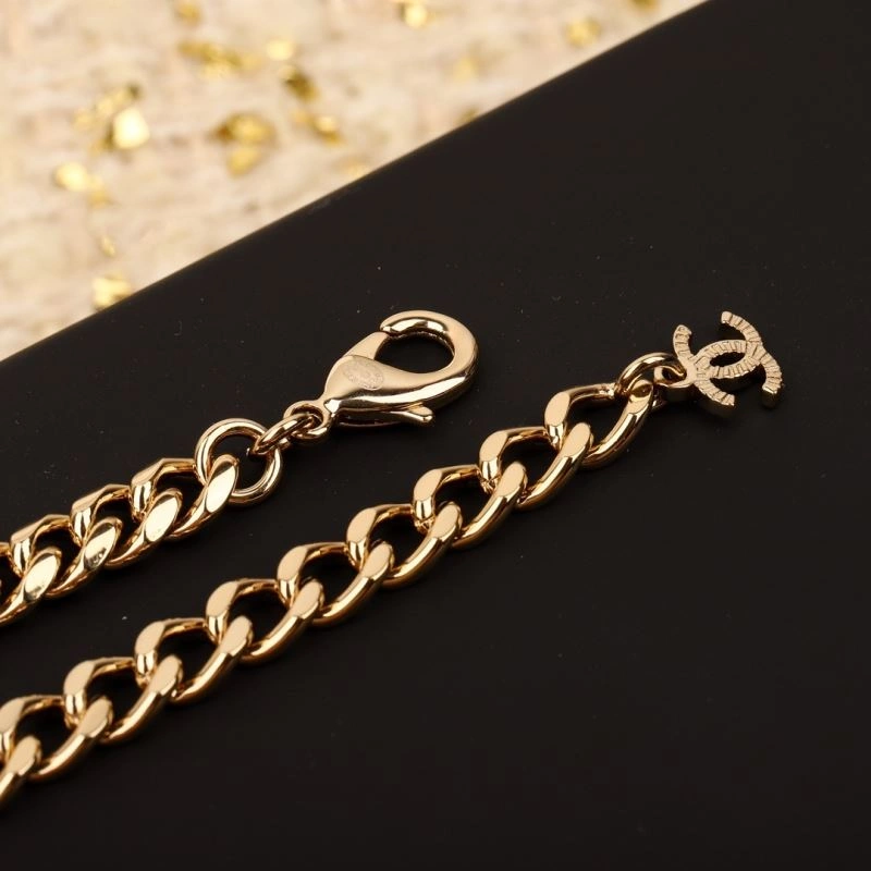 Chanel Necklaces Versatile 232002