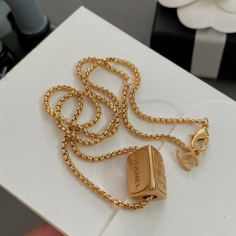 Chanel Necklaces MoistureWicking 231606