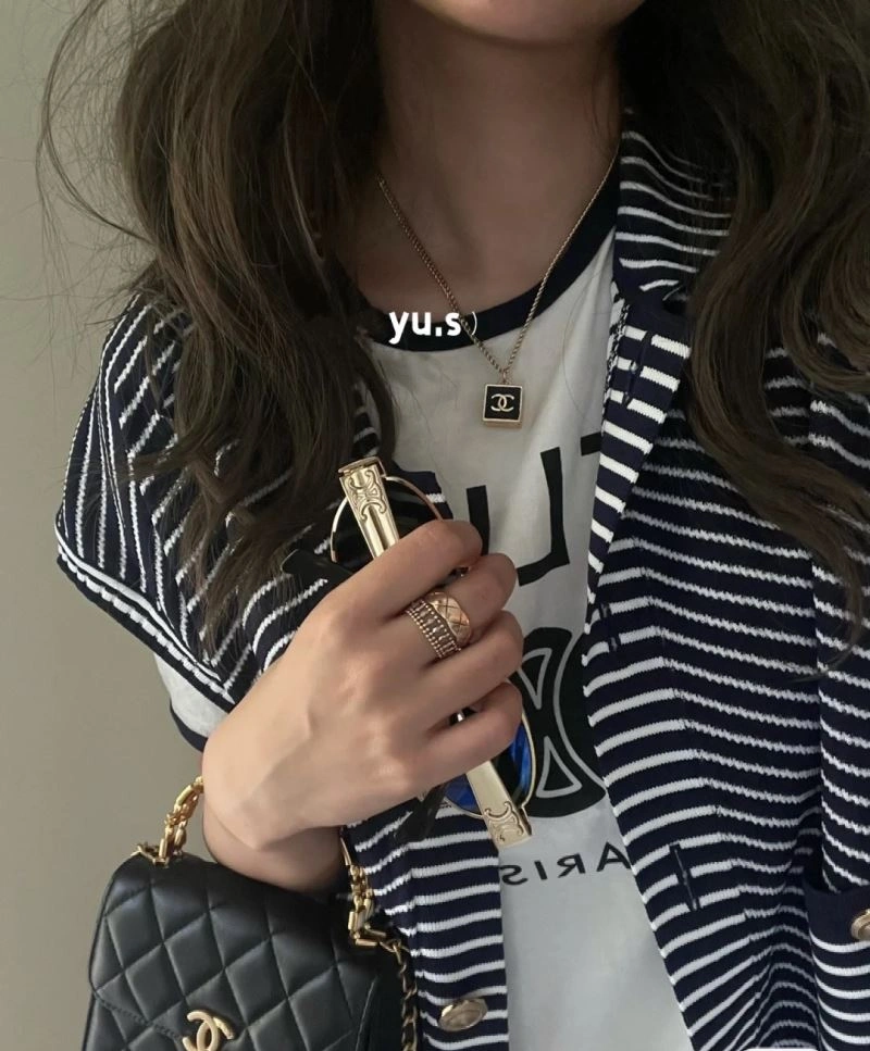 Chanel Necklaces Sophisticated 231607