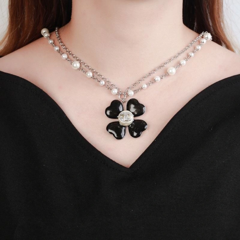 Chanel Necklaces Refined 231547
