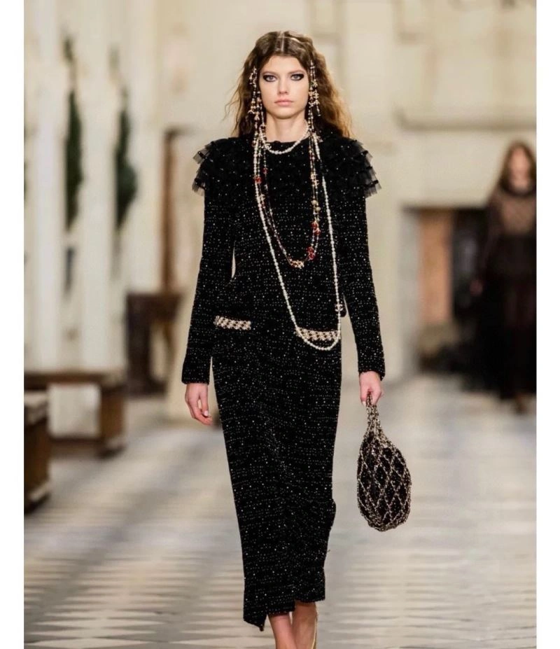 Chanel Necklaces Fashionable 231551