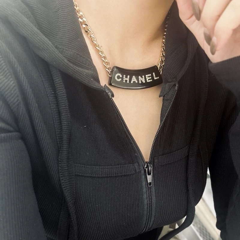Chanel Necklaces Chic 231669