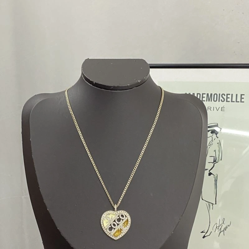 Chanel Necklaces Classic 231510
