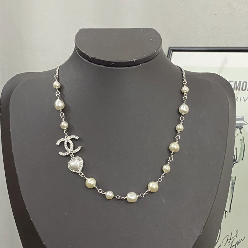 Modern Chanel Necklaces 231543