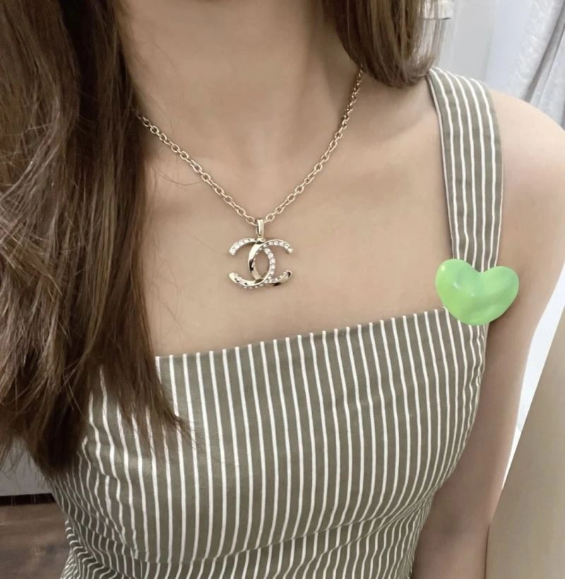 Chanel Necklaces Trendsetting 231493