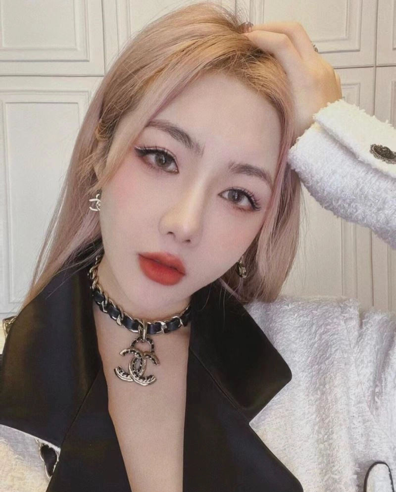 SoftTouch Chanel Necklaces 231502