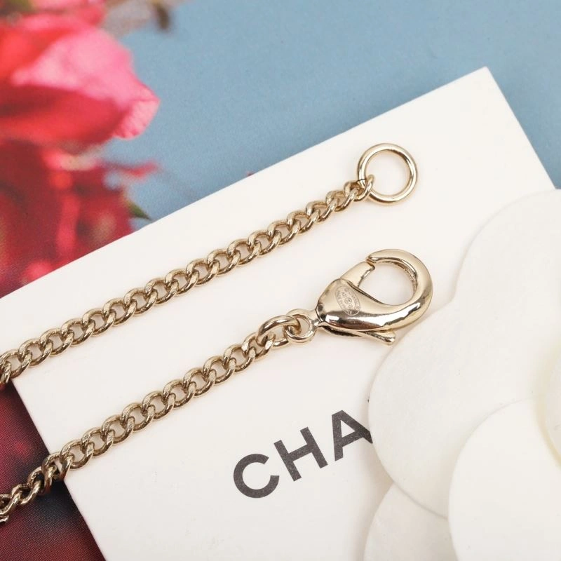 Tailored Chanel Necklaces 231507