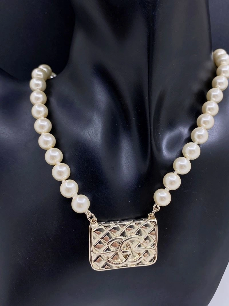 Resilient Chanel Necklaces 231519