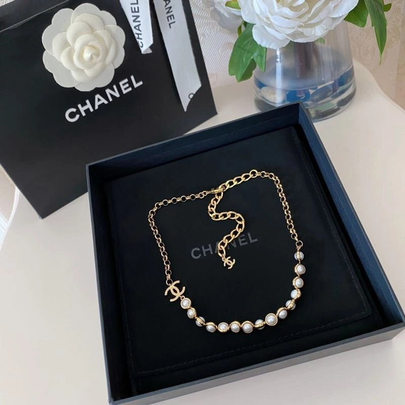 Chanel Necklaces Sleek 231489