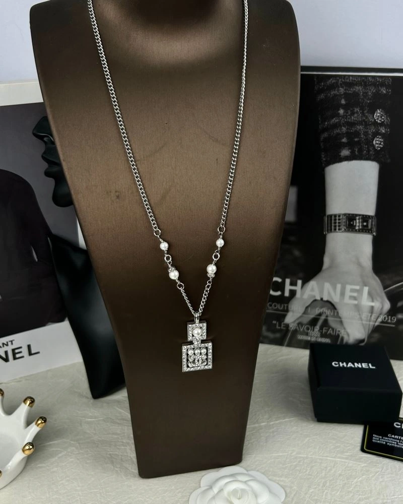 Chanel Necklaces Minimalist 231461