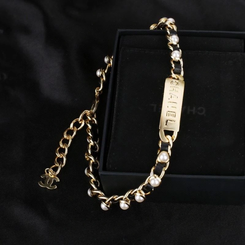 Timeless Chanel Necklaces 231457