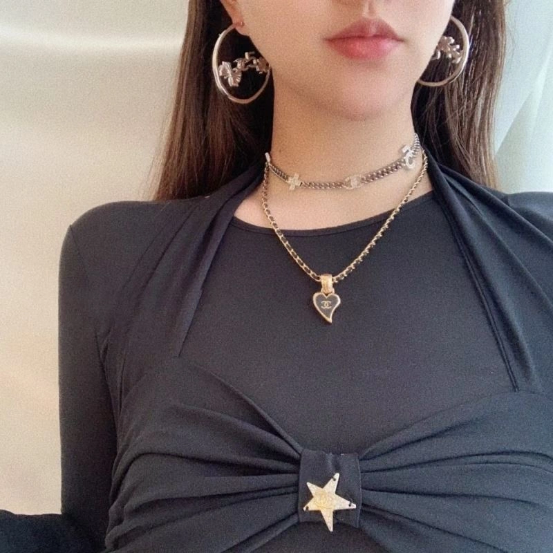 Resilient Chanel Necklaces 231467