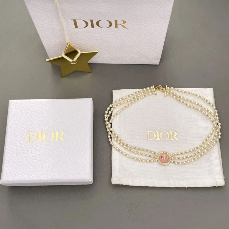Attractive Chanel Necklaces 231465