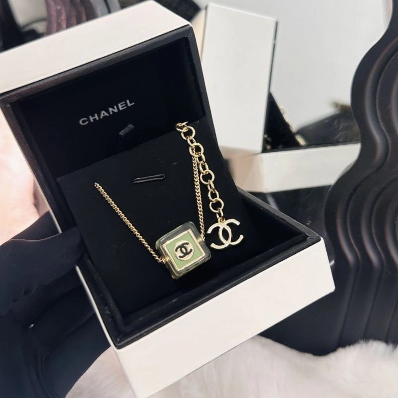 Chanel Necklaces ComfortFit 231455
