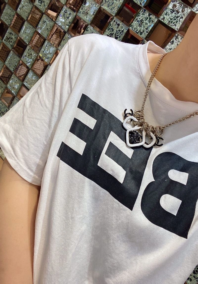 Resilient Chanel Necklaces 231444