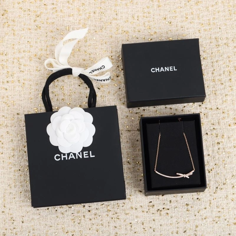 Comfortable Chanel Necklaces 231451