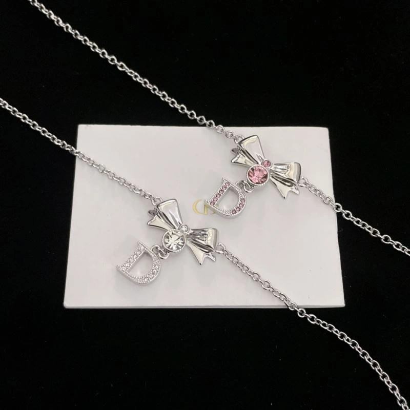 Compact Chanel Necklaces 231430