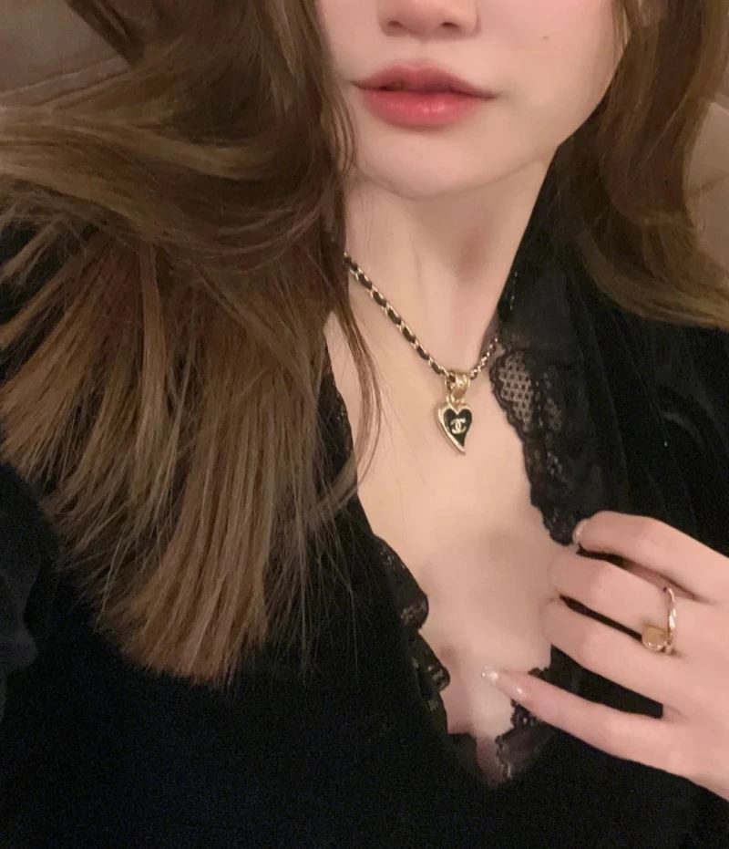 Flexible Chanel Necklaces 231440