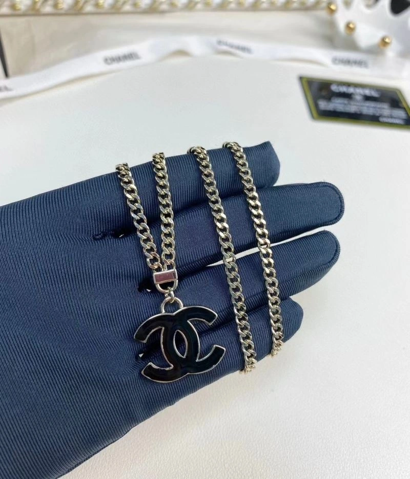 Elegant Chanel Necklaces 231423