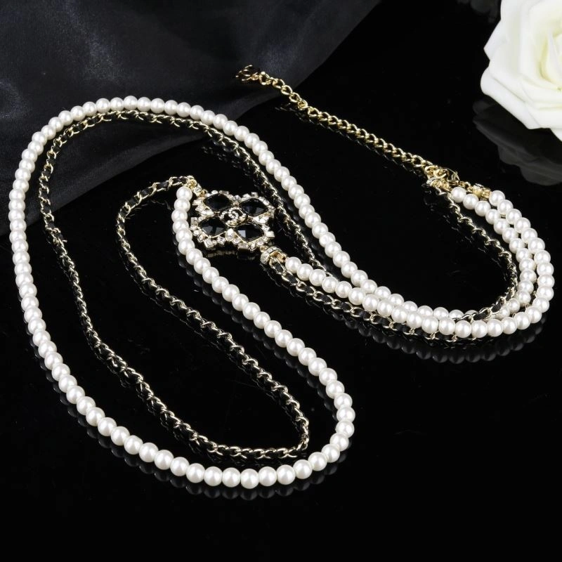Trendsetting Chanel Necklaces 229657