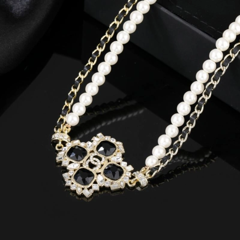 Trendsetting Chanel Necklaces 229657