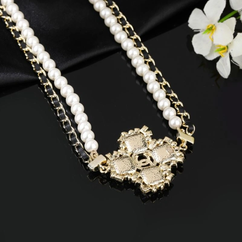 Trendsetting Chanel Necklaces 229657