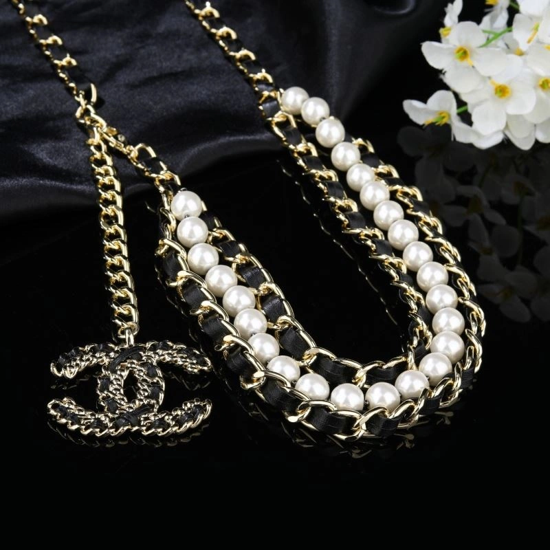 Sustainable Chanel Necklaces 229739