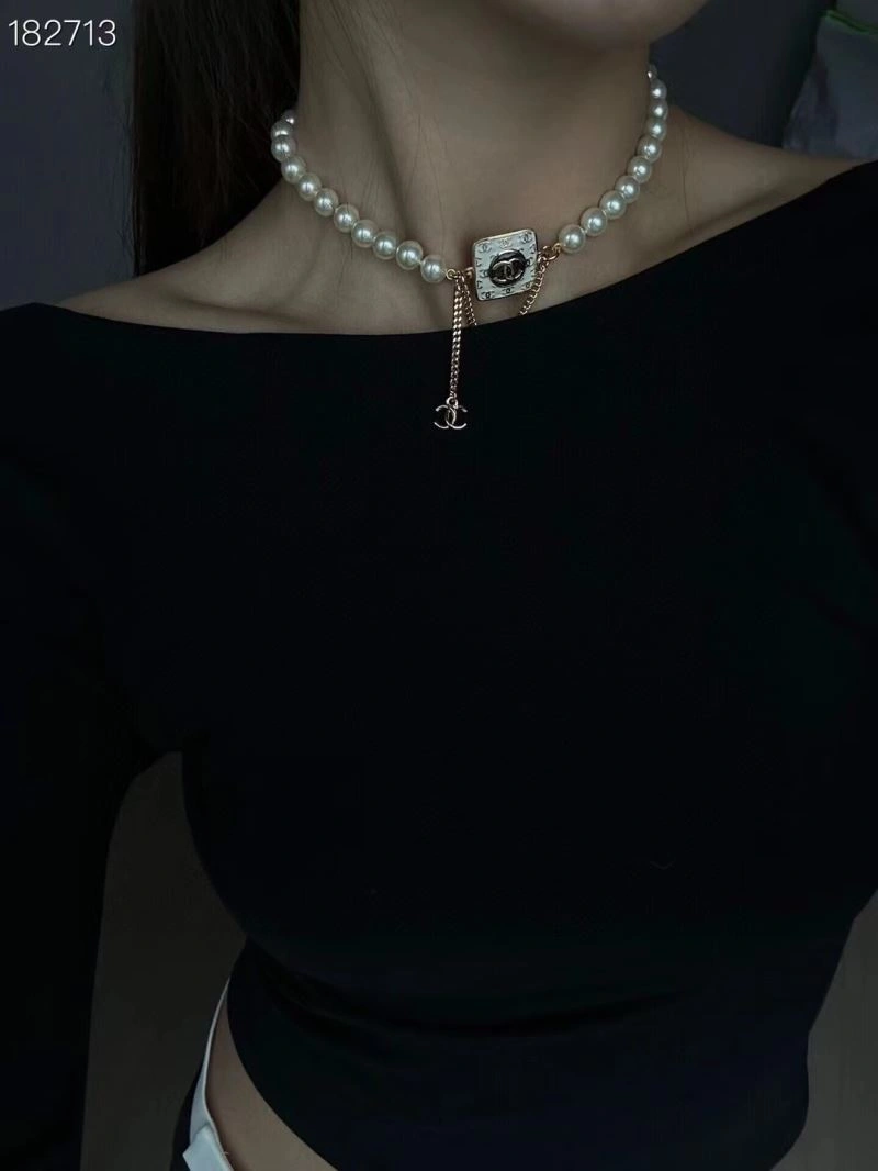 UrbanStyle Chanel Necklaces 229623