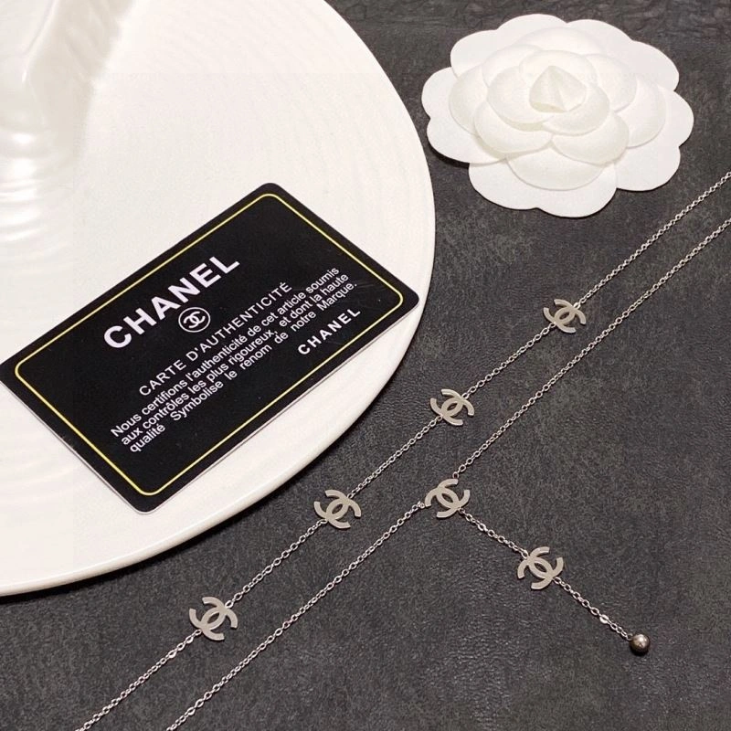 Chanel Necklaces Functional 229630