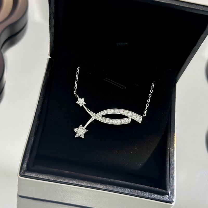 Snug Chanel Necklaces 229635