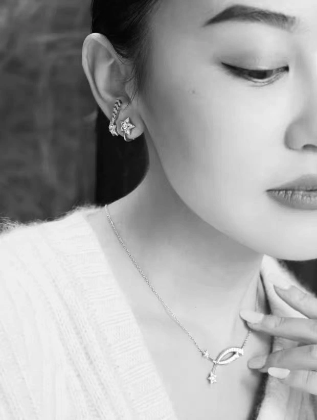 Snug Chanel Necklaces 229635