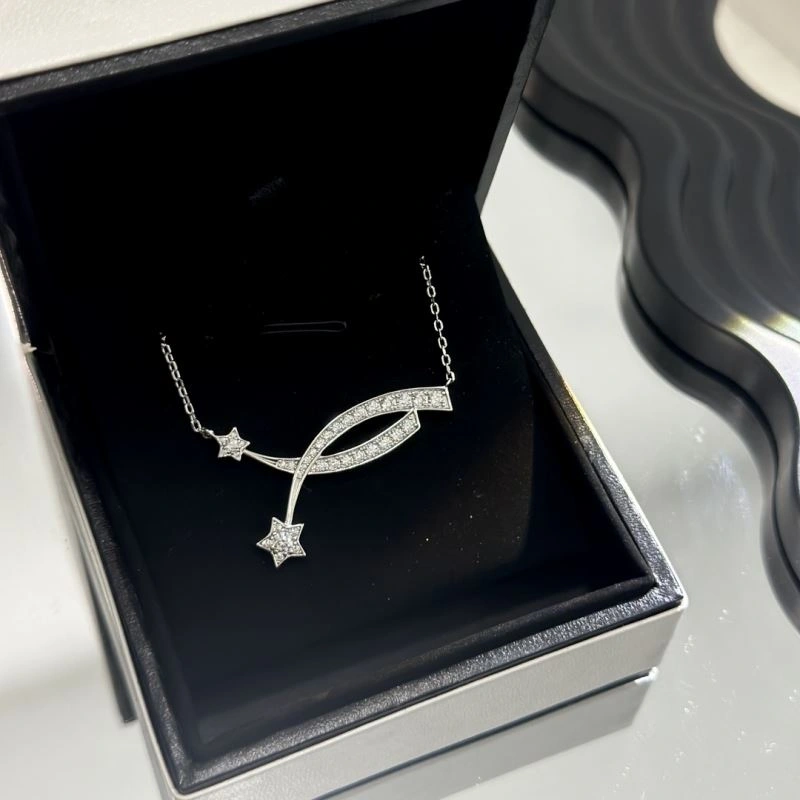 Snug Chanel Necklaces 229635
