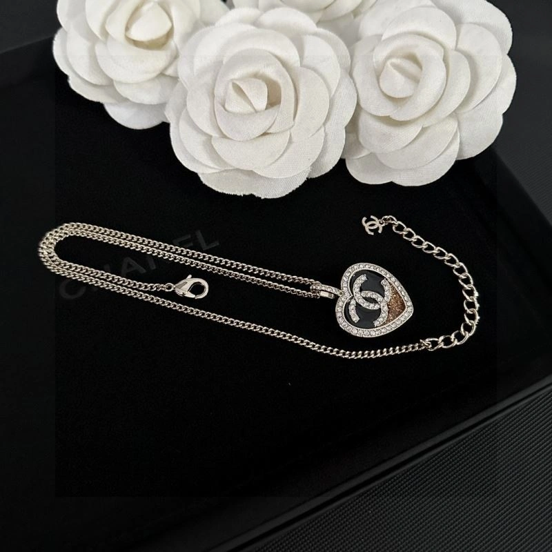 Supportive Chanel Necklaces 229542