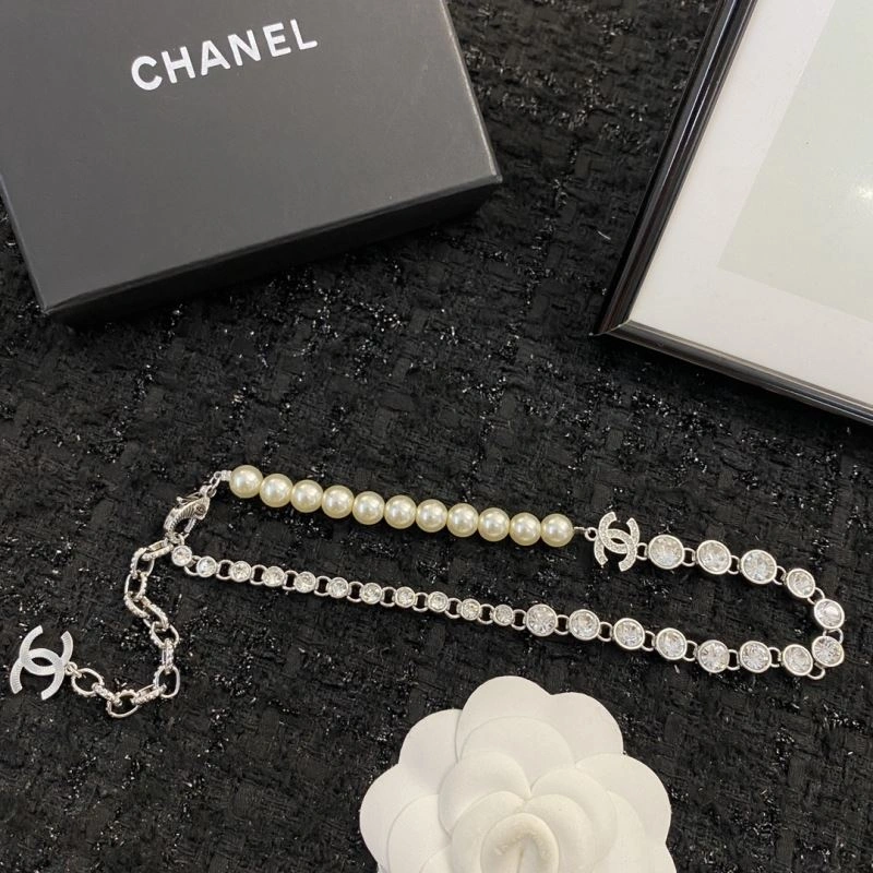 Sophisticated Chanel Necklaces 229562