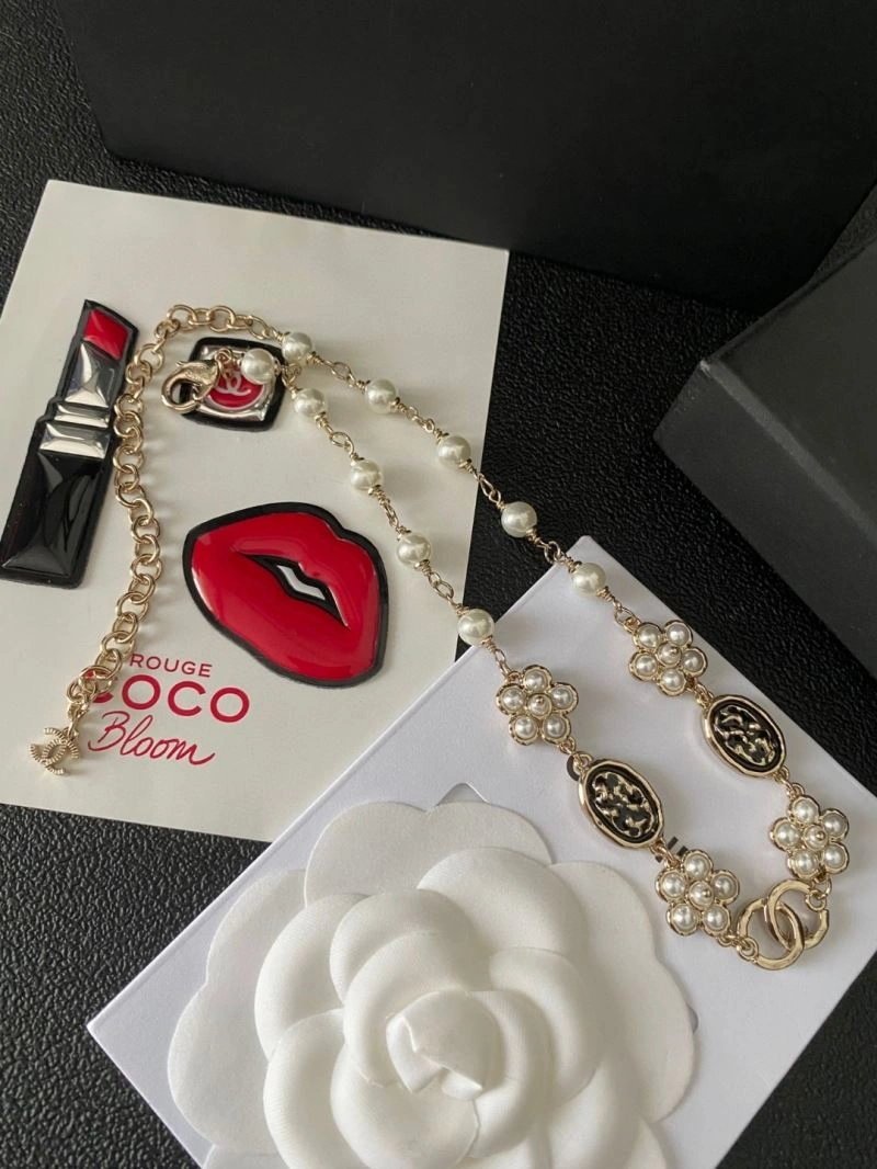 Chanel Necklaces Trendsetting 229505