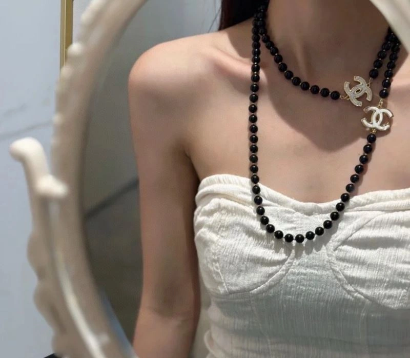 EyeCatching Chanel Necklaces 229526