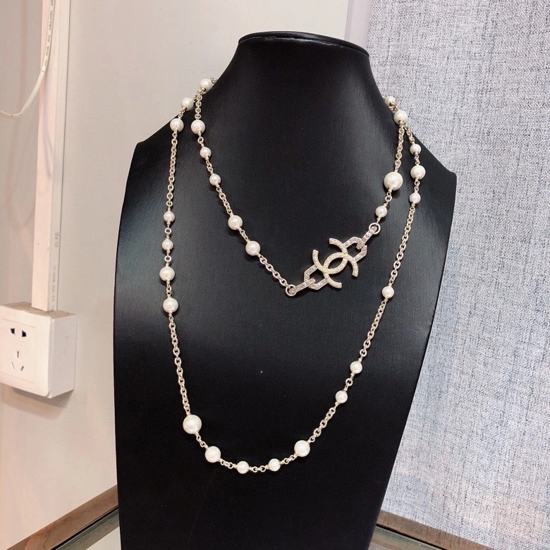 Chanel Necklaces Sophisticated 229507