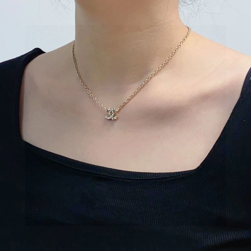 UrbanChic Chanel Necklaces 229512